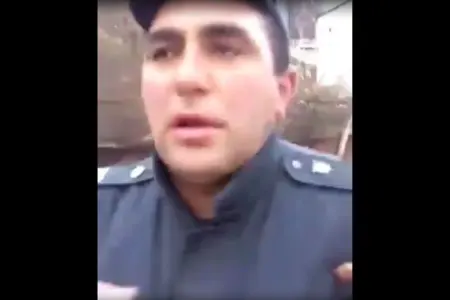 Sərxoş halda görüntüləri yayılan polis əməkdaşı - İŞDƏN ÇIXARILDI