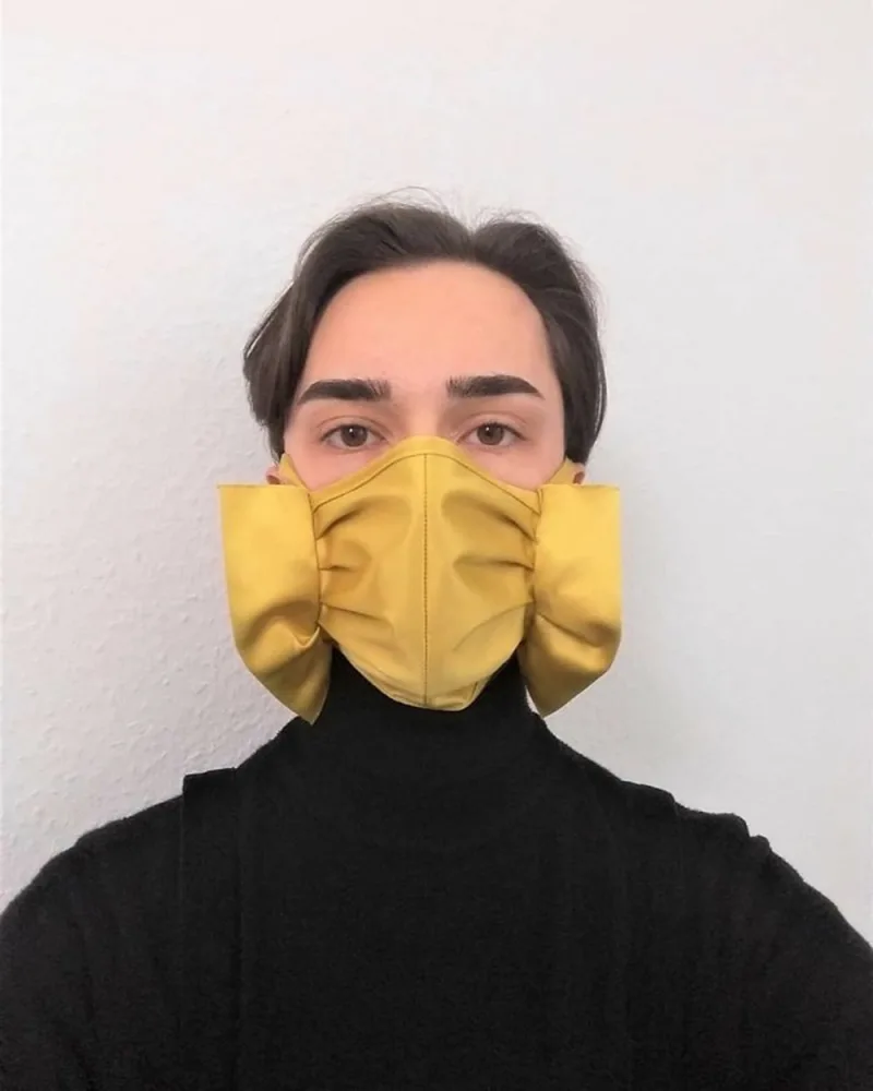 Koronavirusdan qoruyan - MARAQLI MASKALAR