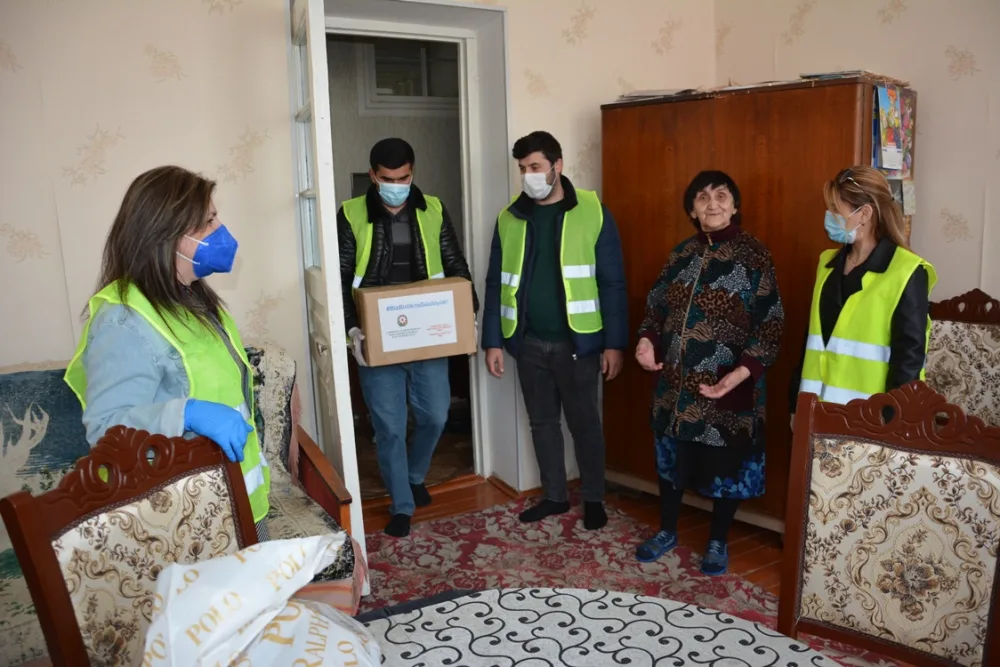 Qaradağda 130 ailəyə ərzaq yardımı edildi - FOTO
