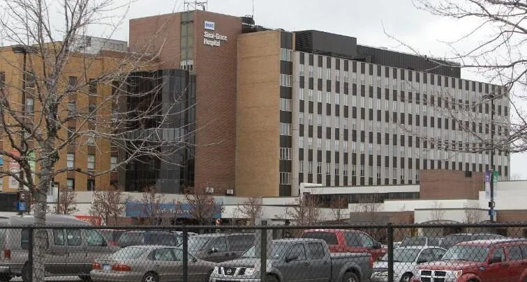 Şok görüntülər - KÜTLƏVİ MƏZARLIQ, ÜST-ÜSTƏ YIĞILAN MEYİTLƏR - FOTO