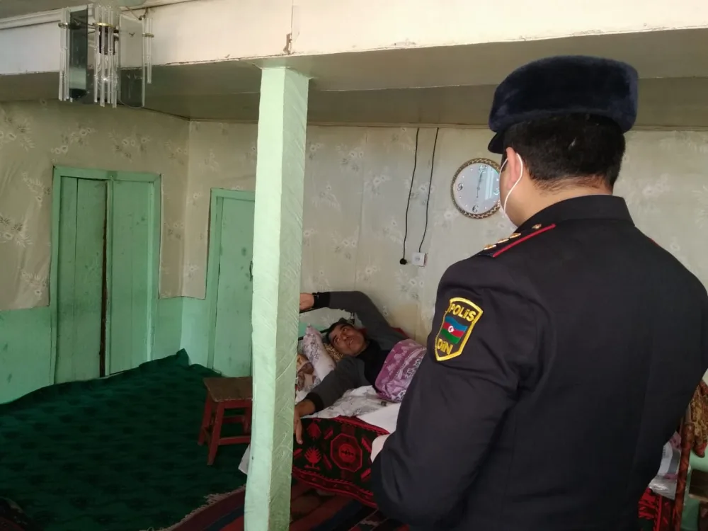 Xaçmaz polisi ailələrə ərzaq yardımı etdi - FOTOLAR