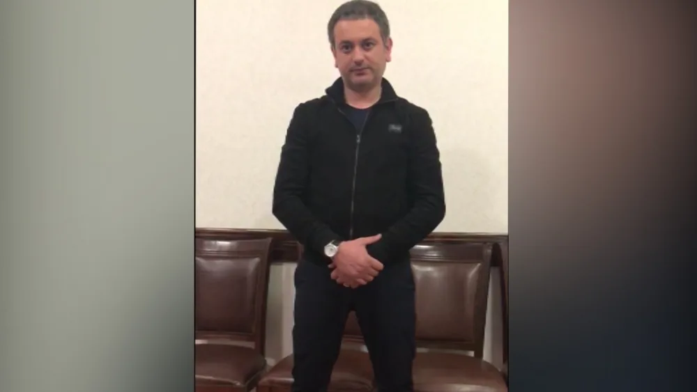 Dostunu avtomobilin yük yerində - GİZLƏTMƏK İSTƏDİ - FOTOLAR