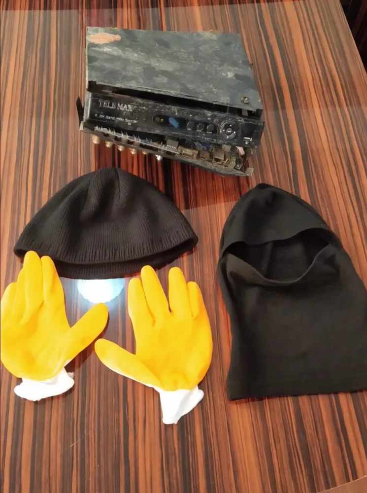 Mağazalardan oğurluq edən keçmiş məhkumlar - TUTULDU - FOTOLAR