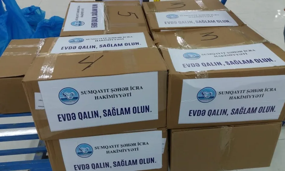 Sumqayıtda 5 mindən çox ailəyə ərzaq bağlamaları paylandı - FOTO