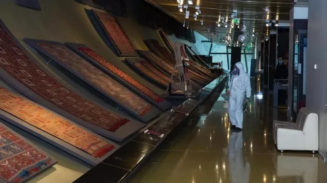 İtaliyanın məşhur "La Stampa" qəzetində Azərbaycan Milli Xalça Muzeyindən - BƏHS EDİLİB - FOTO