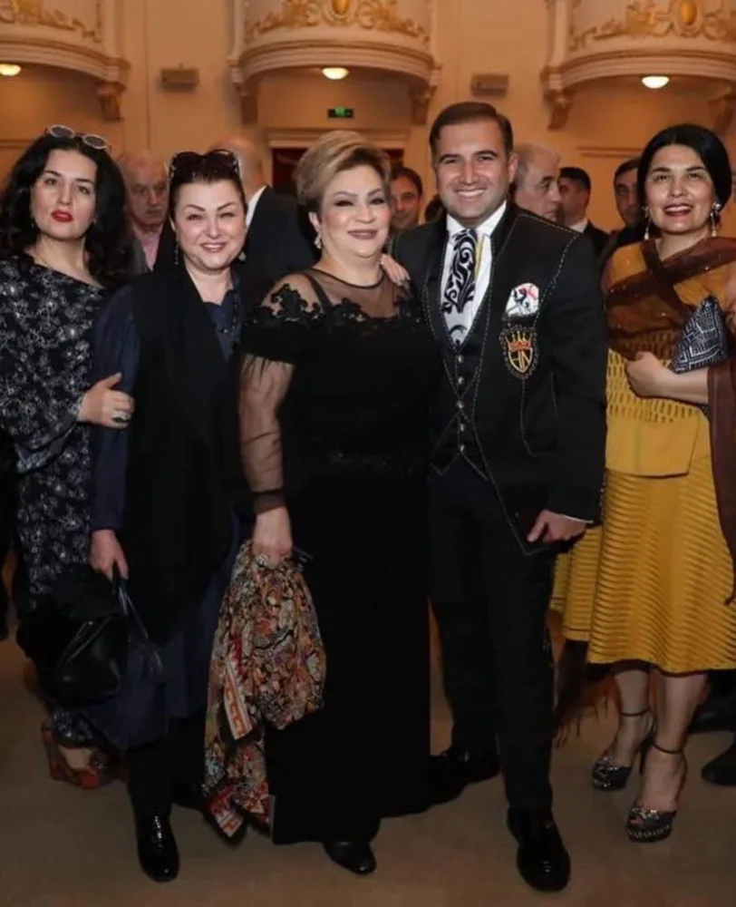 Hacı Nuran Afaq Bəşirqızını - MÜDAFİƏ ETDİ - FOTOLAR