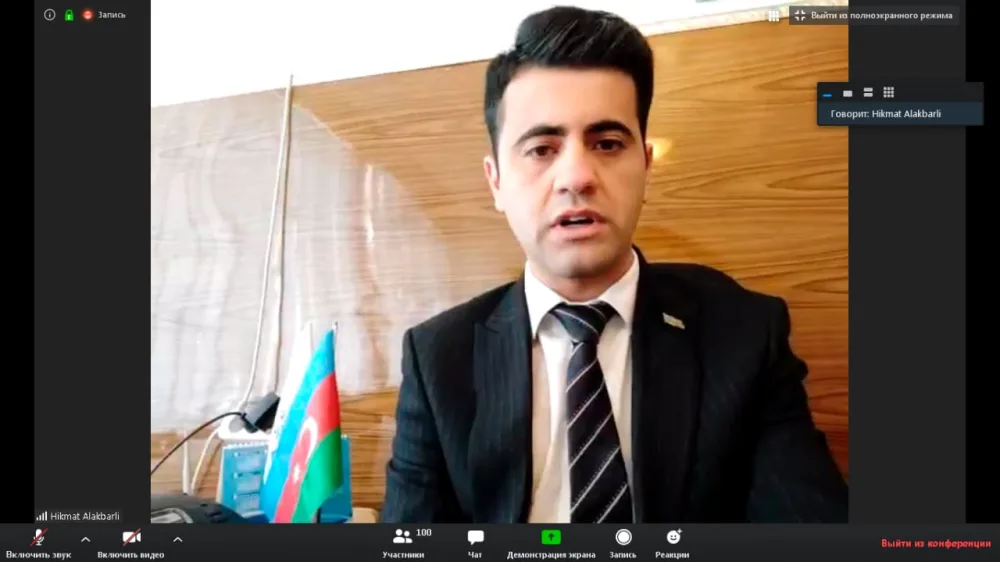 Azad Rəhimov onlayn - MÜŞAVİRƏ KEÇİRDİ - FOTO