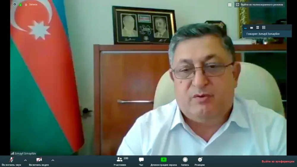 Azad Rəhimov onlayn - MÜŞAVİRƏ KEÇİRDİ - FOTO