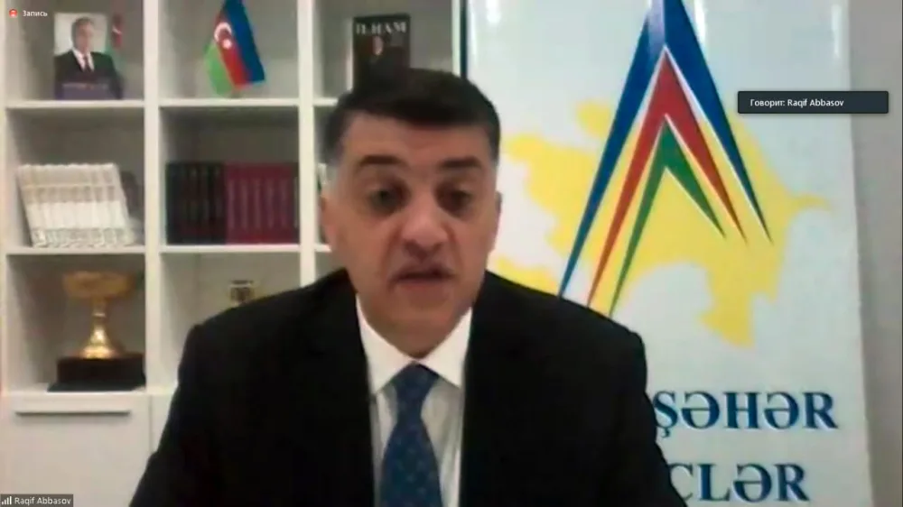 Azad Rəhimov onlayn - MÜŞAVİRƏ KEÇİRDİ - FOTO
