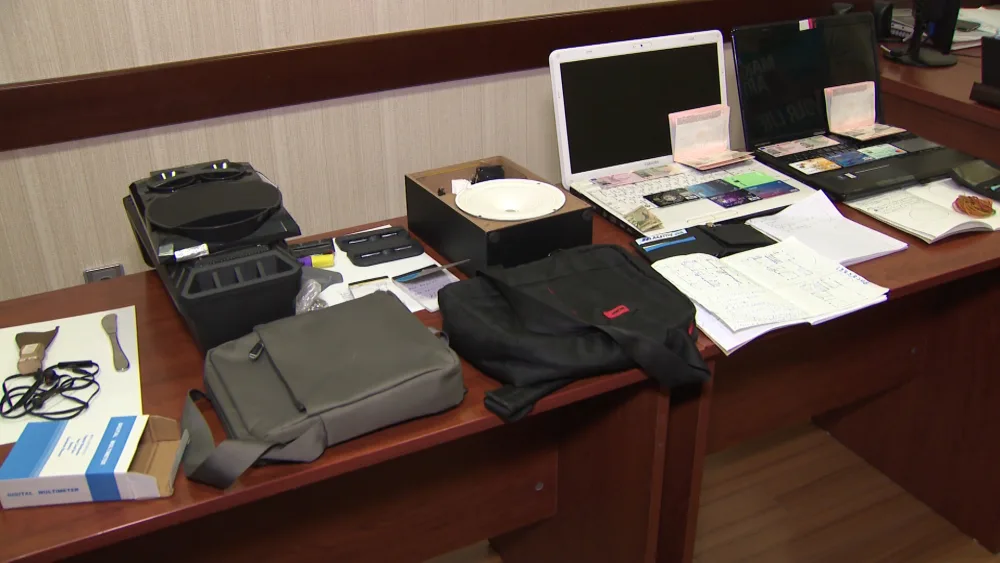 Banklara qarşı kibercinayət törədən əcnəbilər ƏLƏ KEÇDİ - FOTO - VİDEO