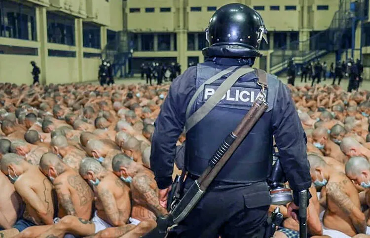 Həbsxanadan - ŞOK GÖRÜNTÜLƏR - FOTO