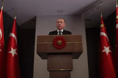 Türkiyədə növbəti 3 günlük - KÜÇƏYƏ ÇIXMAQ QADAĞASI