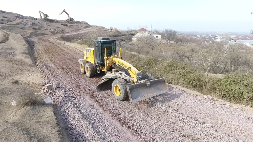 Şəmkirdə avtomobil yolu - YENİDƏN QURULUR - FOTO