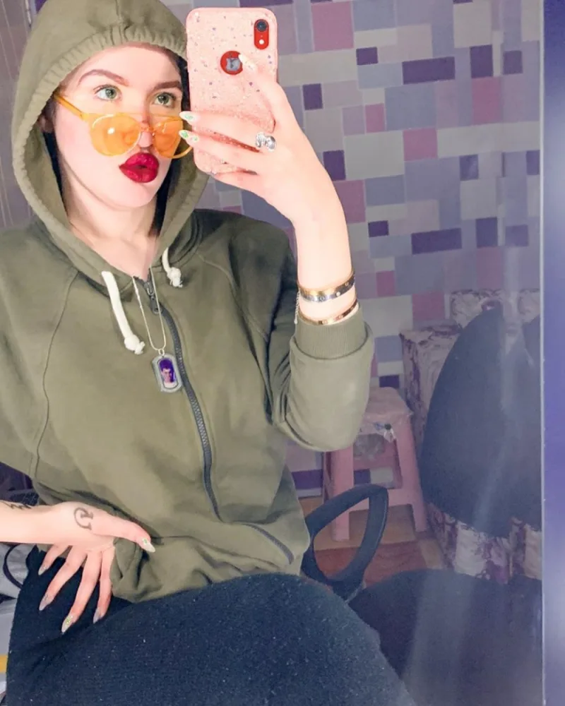 Məşhur "TikTok"çu əxlaqsızlığa görə - HƏBS OLUNDU - FOTO