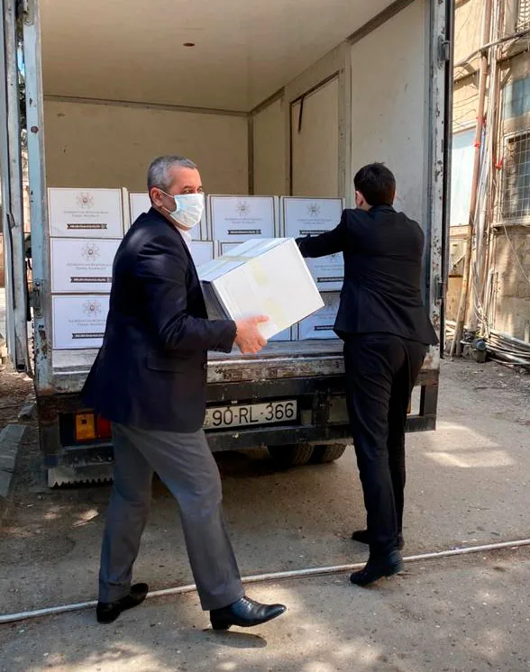 Təhsil Nazirliyi 210 ailəyə ərzaq yardımı etdi