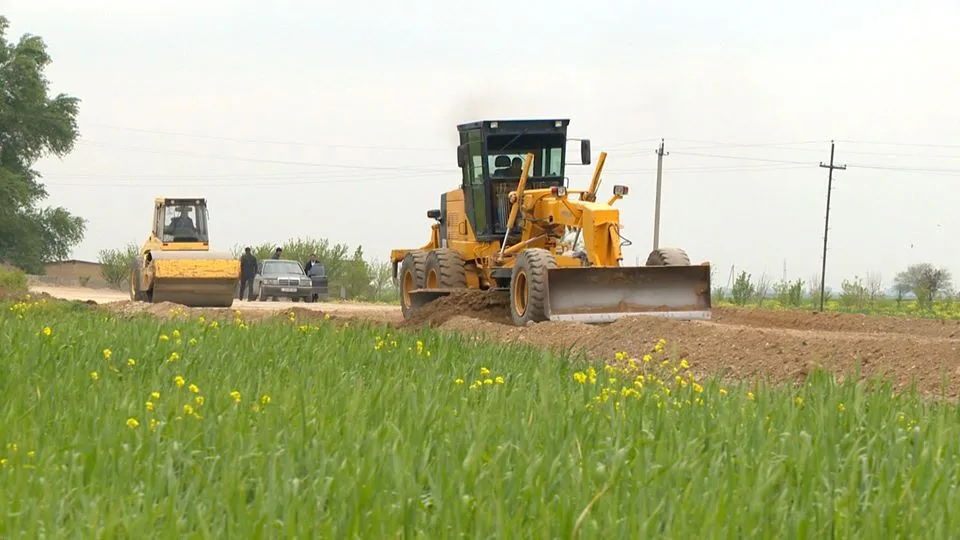 Cəbhəyanı yollar yenidən qurulur - FOTO