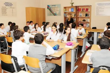 SON DƏQİQƏ: Azərbaycanda tədrisin dayandırılması mayın 31-dək - UZADILDI