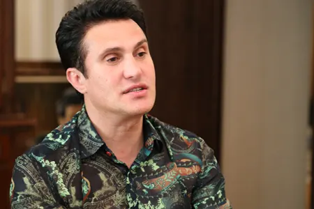"Mən və bir çox ifaçılar AzTV-də qadağadayıq" - NADİR QAFARZADƏ
