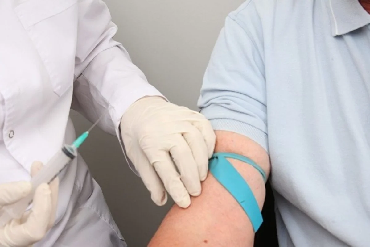 Ermənistanda tibb işçiləri koronavirusa - YOLUXDU