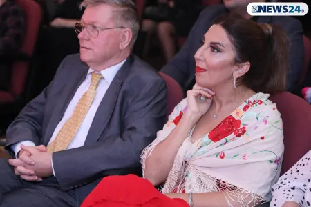 Fidan Hacıyeva ilk dəfə EVİNİ GÖSTƏRDİ - VİDEO