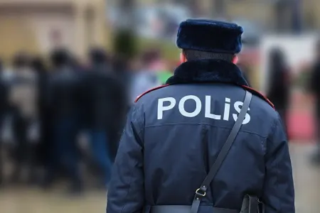 DİN: Biləsuvar RİH-in qarşısında polisə - XƏSARƏT YETİRİLİB