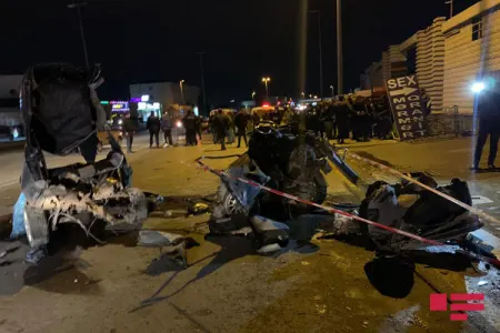 Goranboyda avtomobil maneəyə - ÇIRPILIB