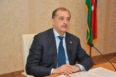 Vilyam Hacıyev - MƏHKƏMƏ QARŞISINDA