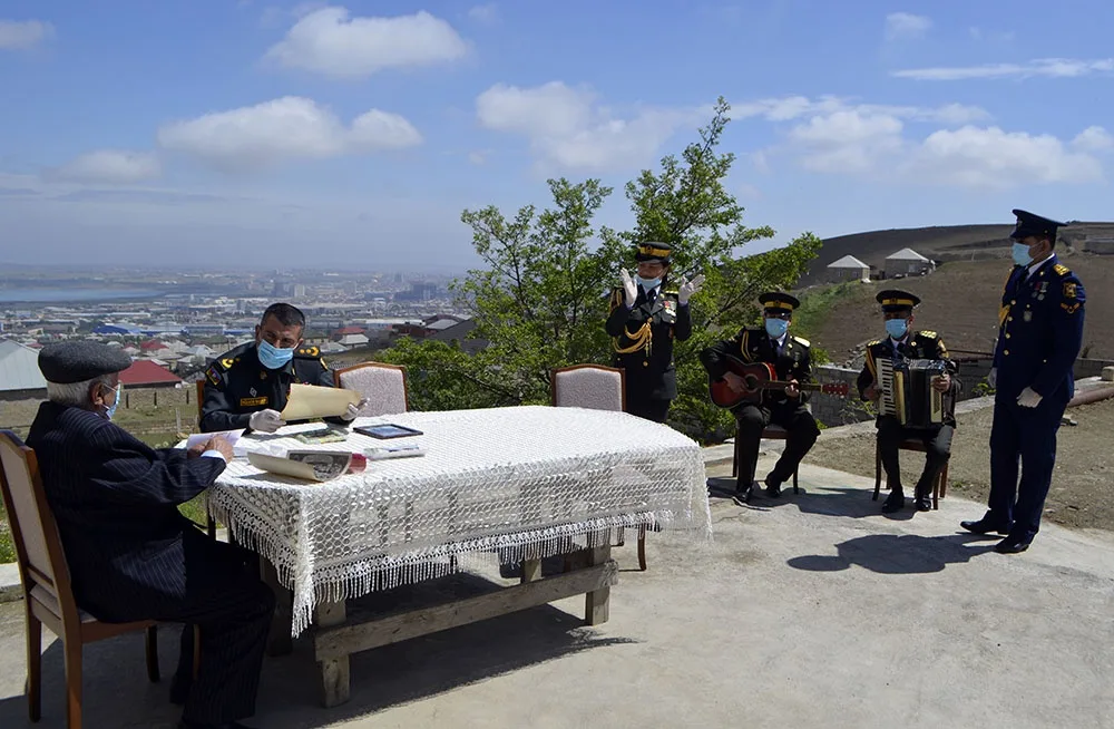 Hərbi qulluqçular müharibə veteranlarını - ZİYARƏT ETDİ - FOTO - VİDEO