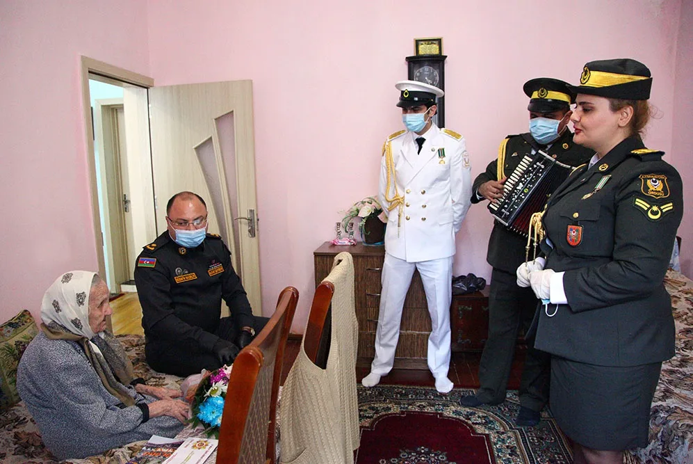 Hərbi qulluqçular müharibə veteranlarını - ZİYARƏT ETDİ - FOTO - VİDEO