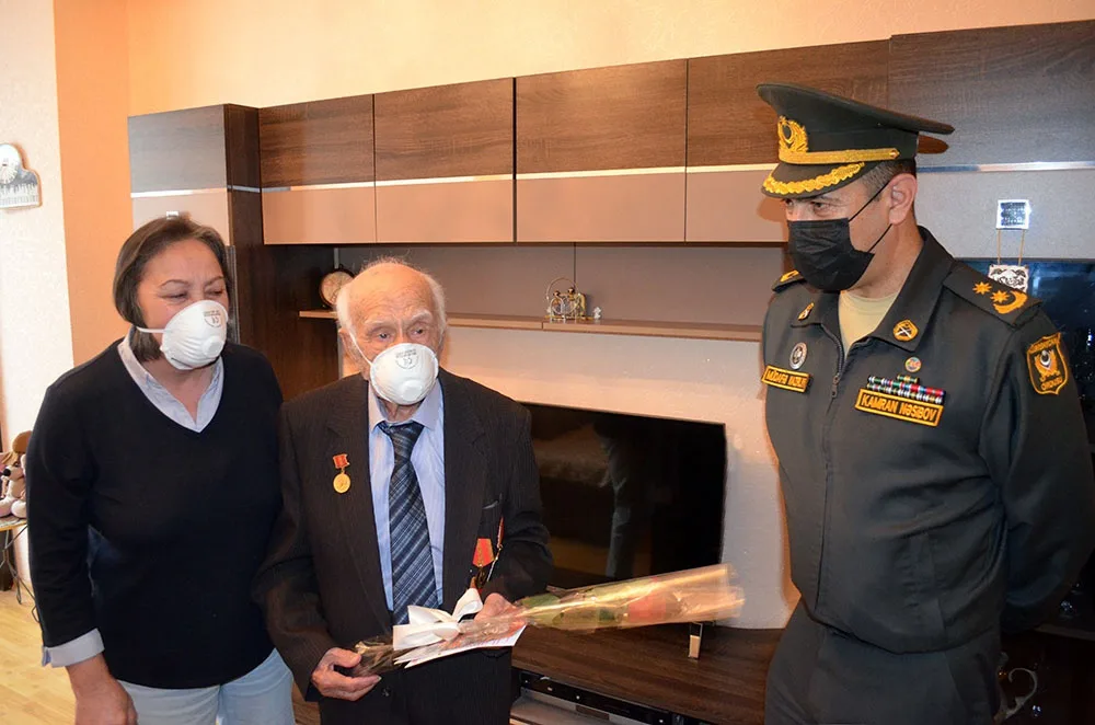 Hərbi qulluqçular müharibə veteranlarını - ZİYARƏT ETDİ - FOTO - VİDEO