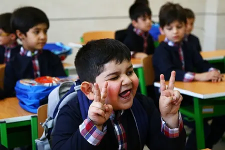 107,6 mindən çox yoluxmanın qeydə alındığı İranda - MƏKTƏBLƏR AÇILIR
