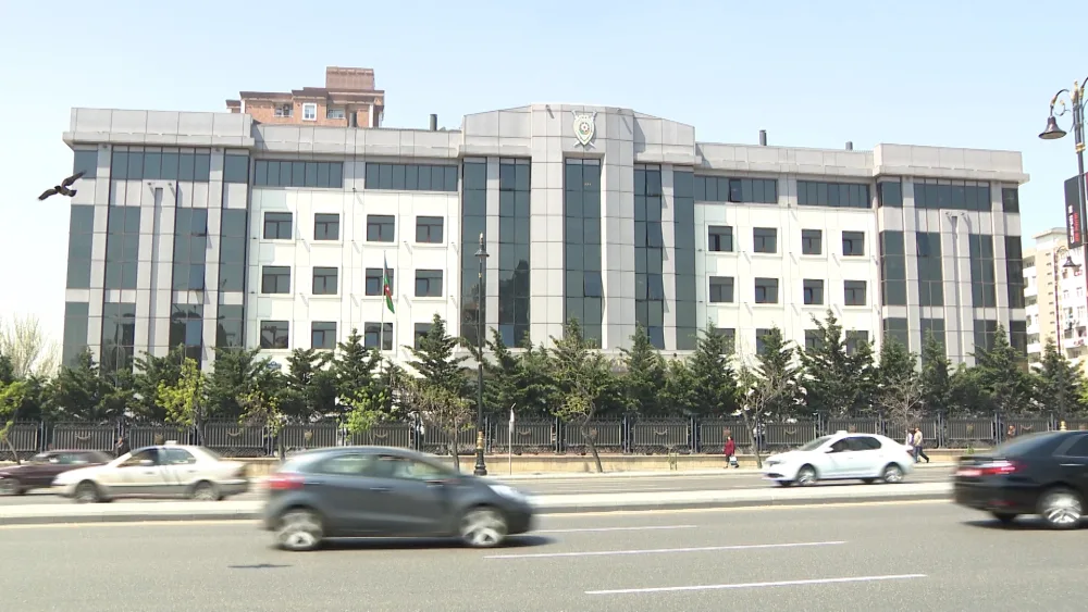 Baba yadigarı bəhanəsiylə üstündə silah gəzdirən şəxs - ƏLƏ KEÇDİ - FOTO - VİDEO