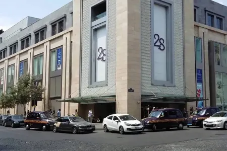 "MALL"ar və iri ticarət mərkəzləri - AÇILMADI