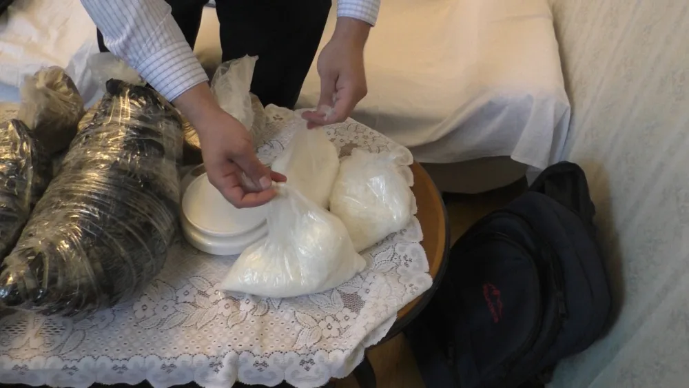 Əmircan sakinindən 4.5 kiloqramdan artıq - HEROİN GÖTÜRÜLDÜ - VİDEO