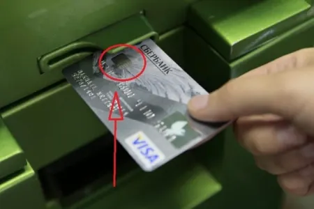 Təqaüd kartlarından pul oğurlayan şəxslər - ƏLƏ KEÇDİ