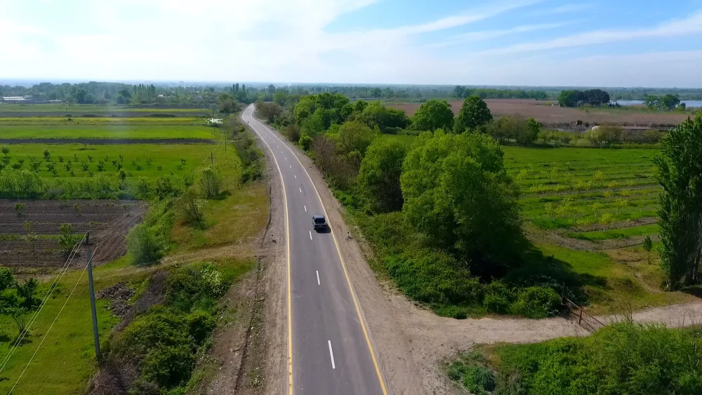 Xaçmazda 8 yaşayış məntəqəsinin yolu - YENİDƏN QURULDU