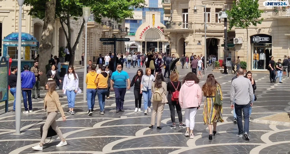 Bakı əvvəlki halında və ya - PAYTAXTDA RAMAZAN BAYRAMI - FOTO - VİDEO