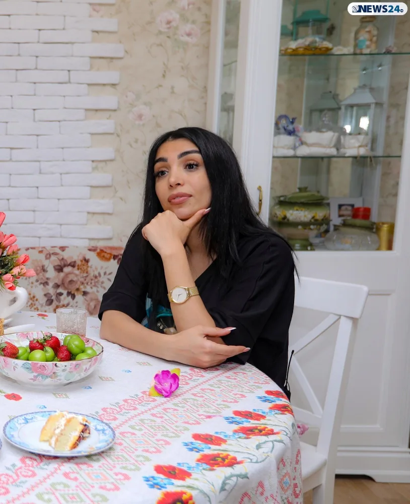 “Rəqs edəndə sinəmə pul qoyulduğuna görə söyülmüşəm” – - GÖRÜN, RENKA NƏLƏR DANIŞDI - VİDEOMÜSAHİBƏ