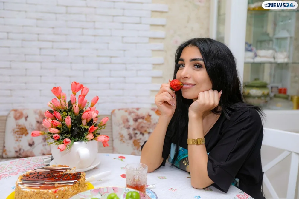 “Rəqs edəndə sinəmə pul qoyulduğuna görə söyülmüşəm” – - GÖRÜN, RENKA NƏLƏR DANIŞDI - VİDEOMÜSAHİBƏ
