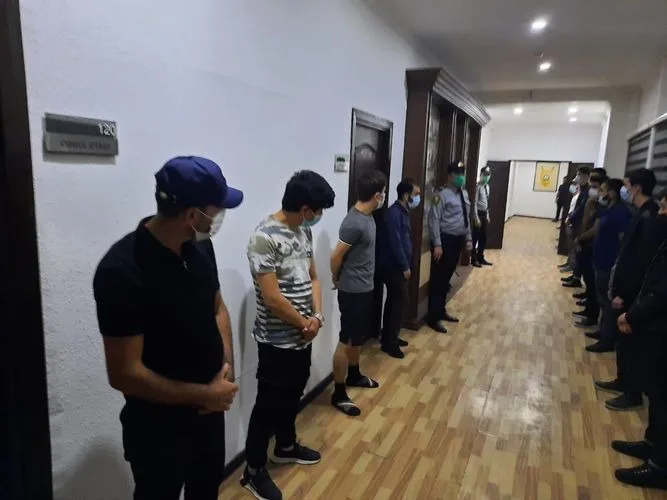 Əyləncə salonlarında karantin qaydaları pozuldu - 25 NƏFƏR SAXLANILDI