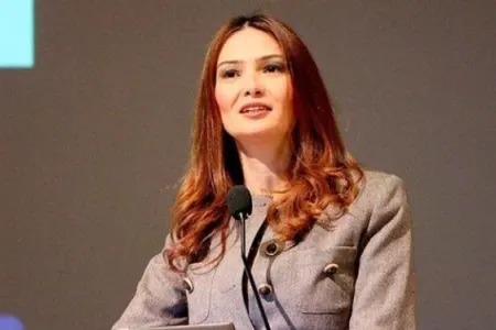 Qənirə Paşayeva Baş nazirə - MÜRACİƏT ETDİ - VİDEO