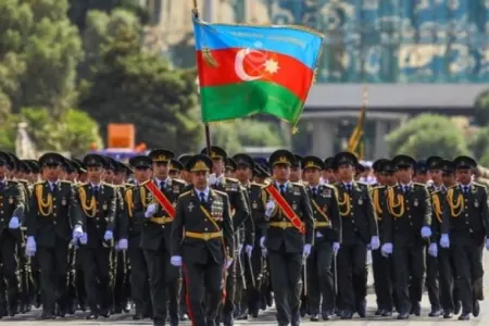Azərbaycan hərbçiləri Moskvada keçiriləcək hərbi paradda - İŞTİRAK EDƏCƏK