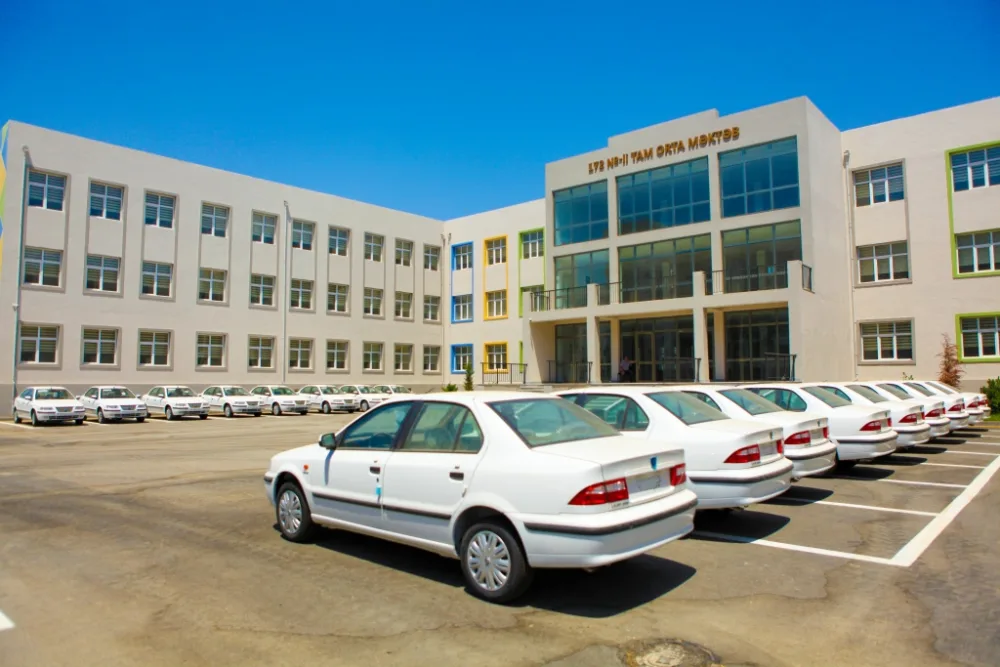 Şəhid ailələri və müharibə əlillərinə 100 mənzil, 50 avtomobil - VERİLDİ