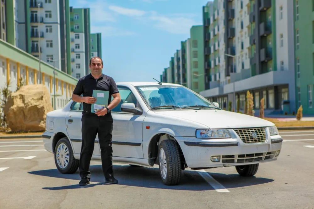 Şəhid ailələri və müharibə əlillərinə 100 mənzil, 50 avtomobil - VERİLDİ