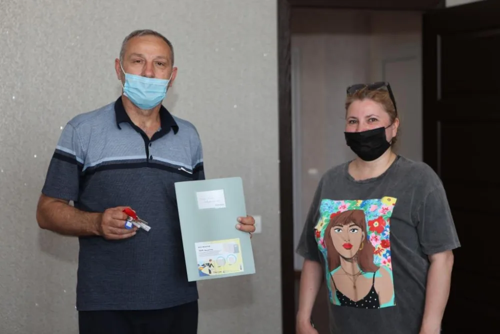 Şəhid ailələri və Qarabağ müharibəsi əlillərinə daha 100 mənzil verildi - FOTO