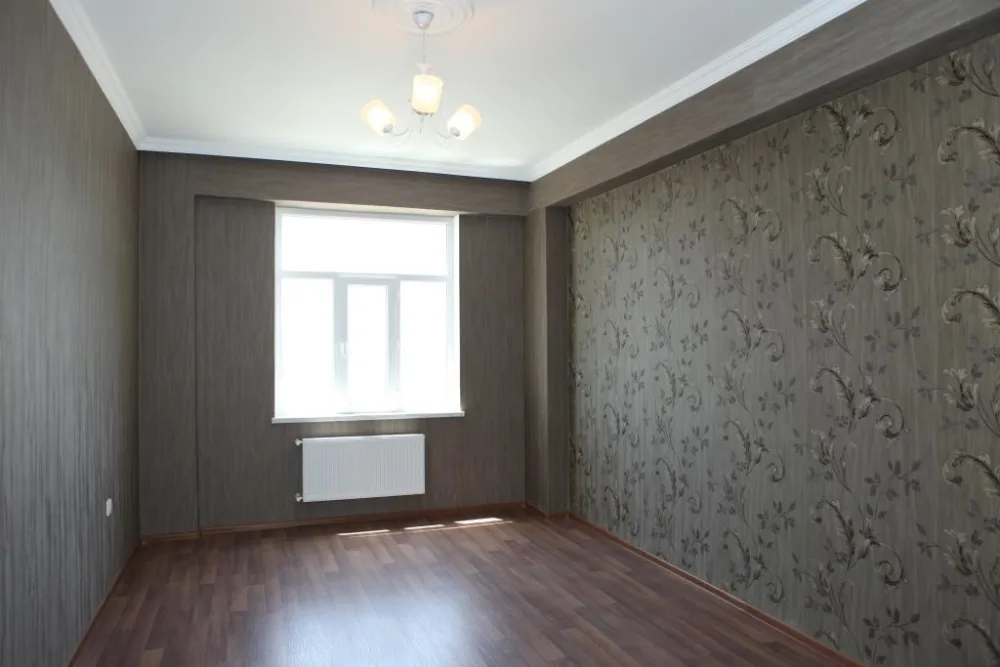 Şəhid ailələri və Qarabağ müharibəsi əlillərinə daha 100 mənzil verildi - FOTO