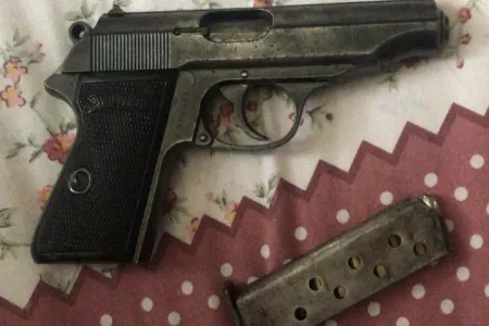 Bakıda silahlı şəxs saxlanıldı - FOTO