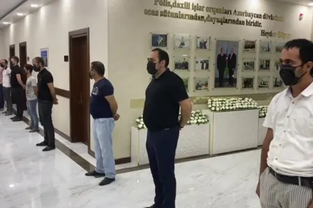 Pirşağıda "Balıq evi"nin sahibi və müştəriləri - CƏRİMƏLƏNDİ