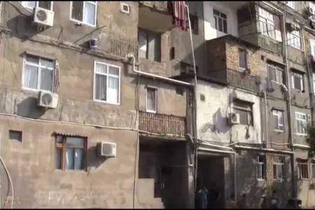 Bakıda yataqxanada yaşayan qadının evindən 15 min manat - OĞURLANDI