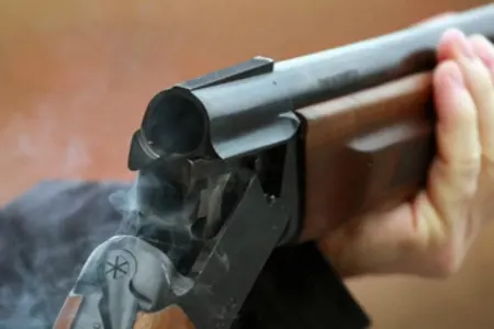 Bərdədə silahlı insident - 23 yaşl oğlan yaralandı